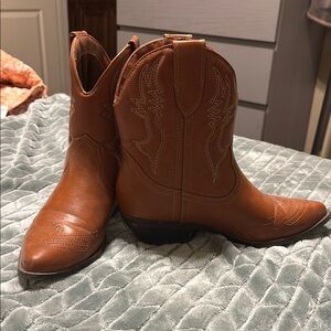 Soda Brown Ankle Boots